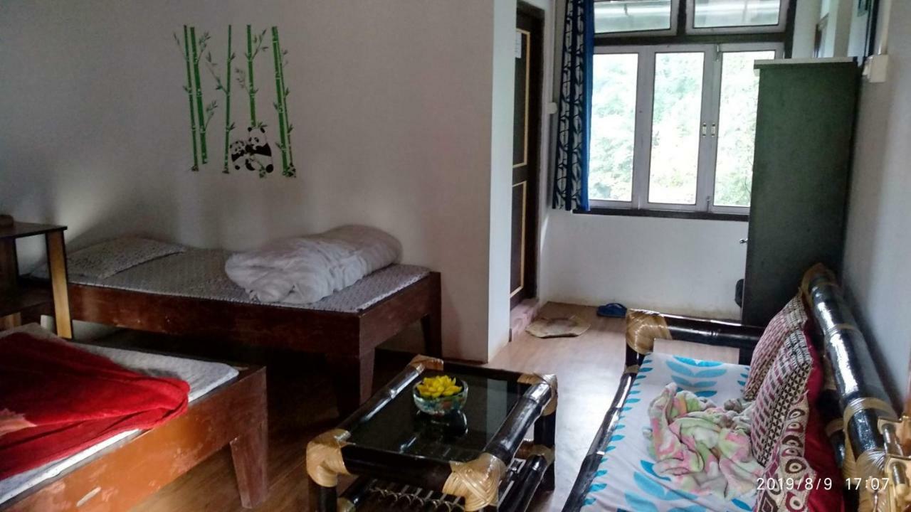 Tibet Homestay Rishop Екстериор снимка
